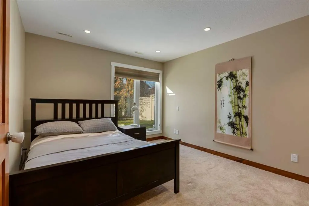 208 Citadel Park NW