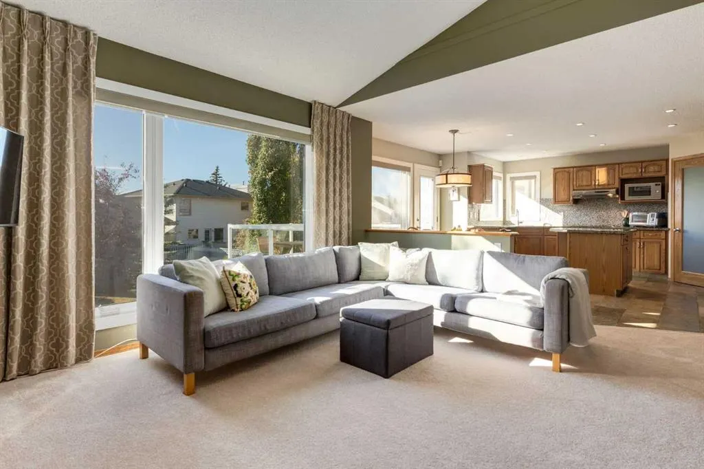 208 Citadel Park NW