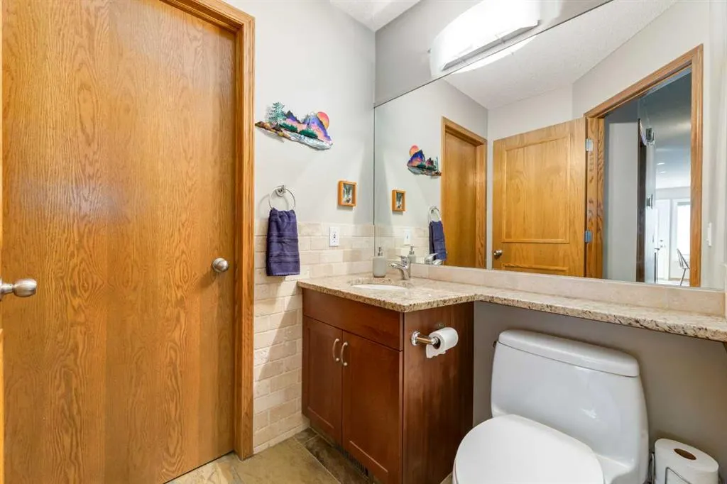 208 Citadel Park NW