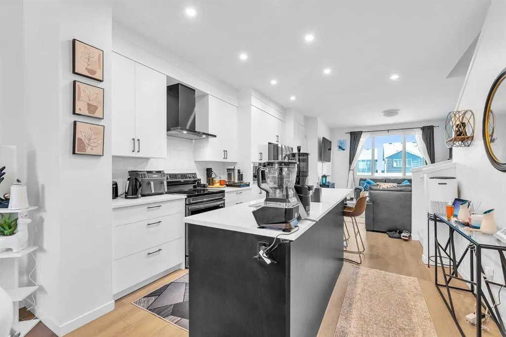 52 Edith Gate NW