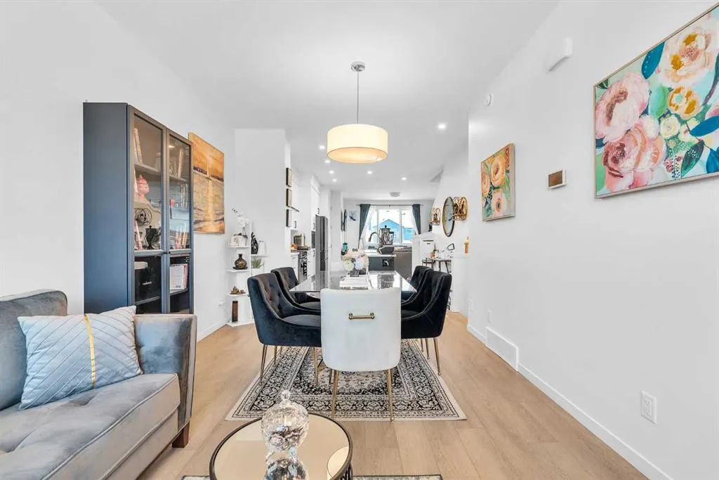52 Edith Gate NW