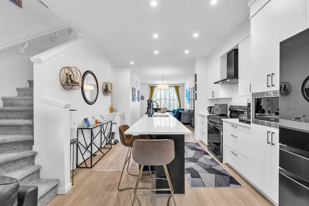 52 Edith Gate NW