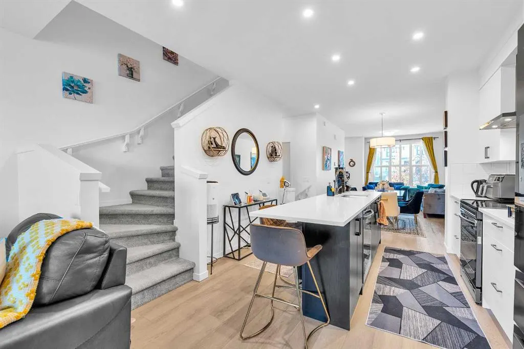52 Edith Gate NW