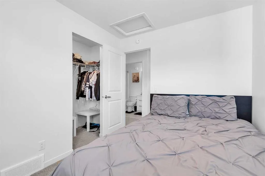 52 Edith Gate NW