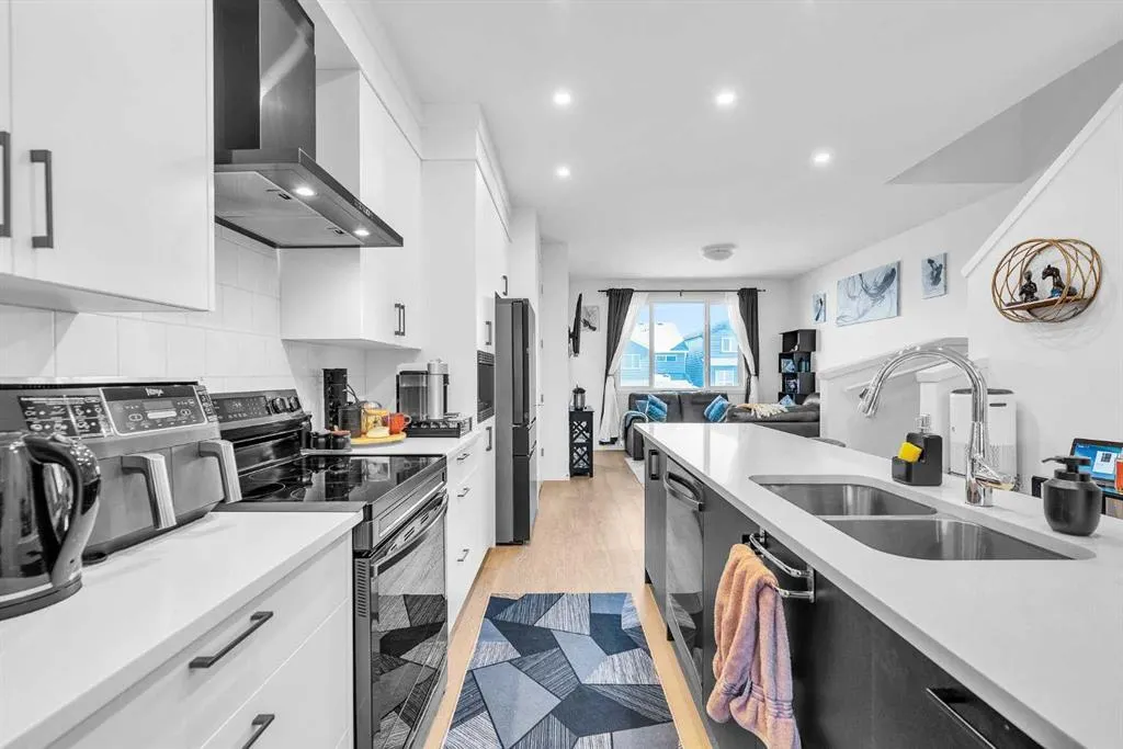 52 Edith Gate NW