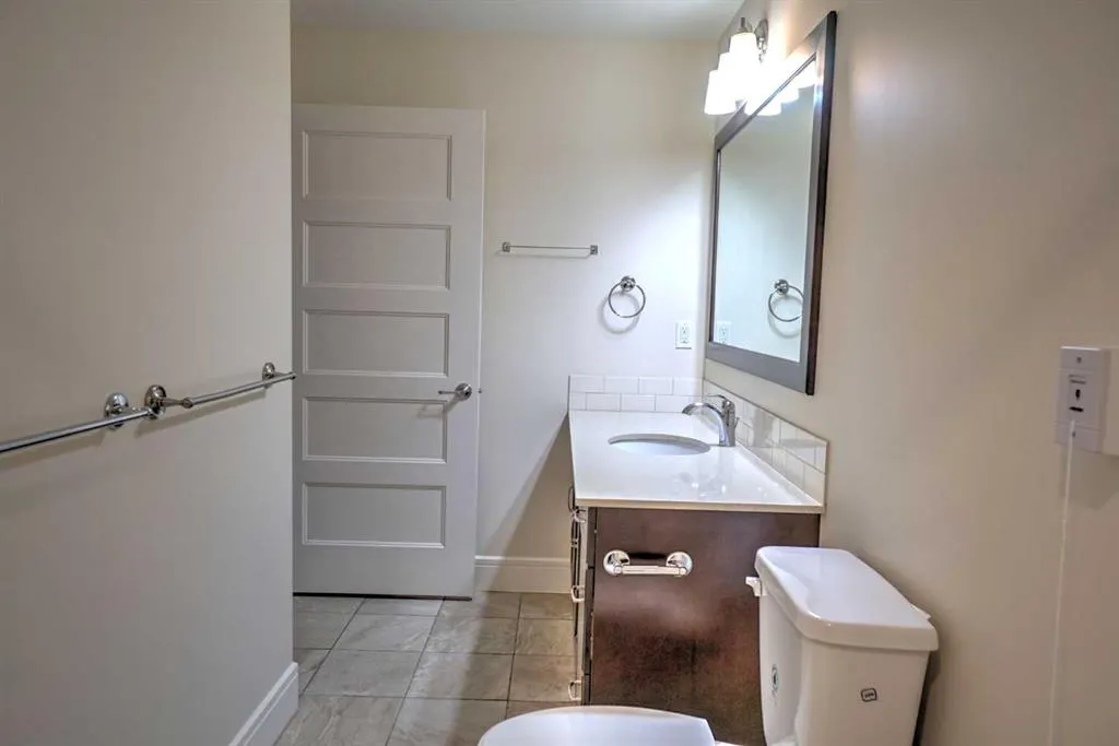 808 Spring Creek Drive, #306