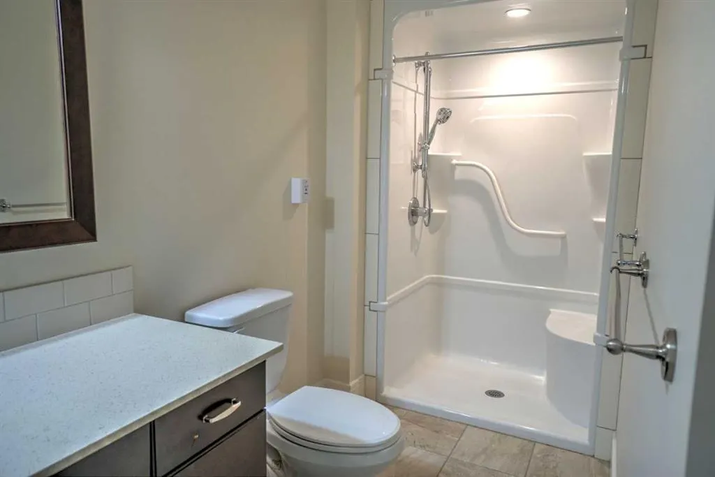 808 Spring Creek Drive, #306