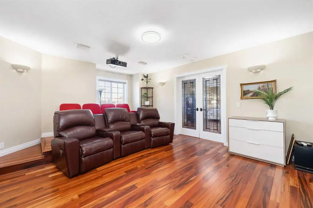 339 Bridlewood Court SW
