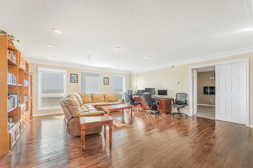 434072 Clear Mountain Drive E