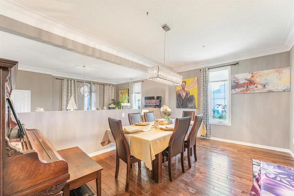 434072 Clear Mountain Drive E