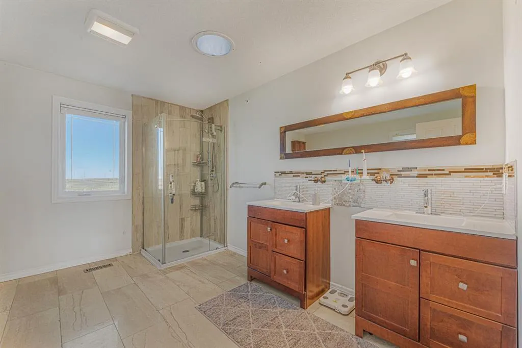 434072 Clear Mountain Drive E