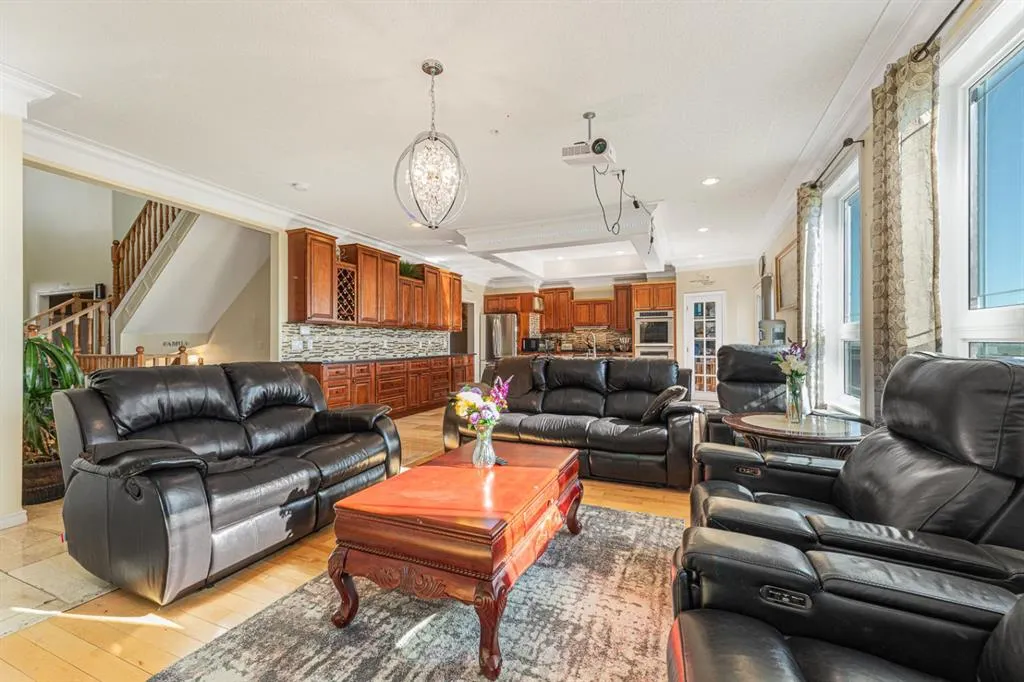 434072 Clear Mountain Drive E