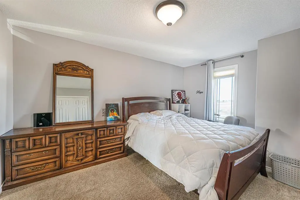 434072 Clear Mountain Drive E