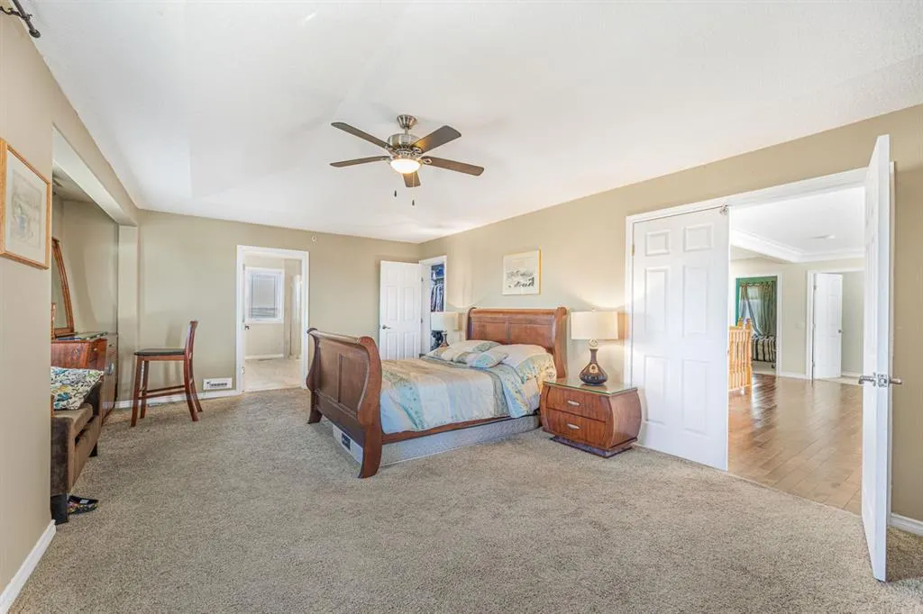 434072 Clear Mountain Drive E