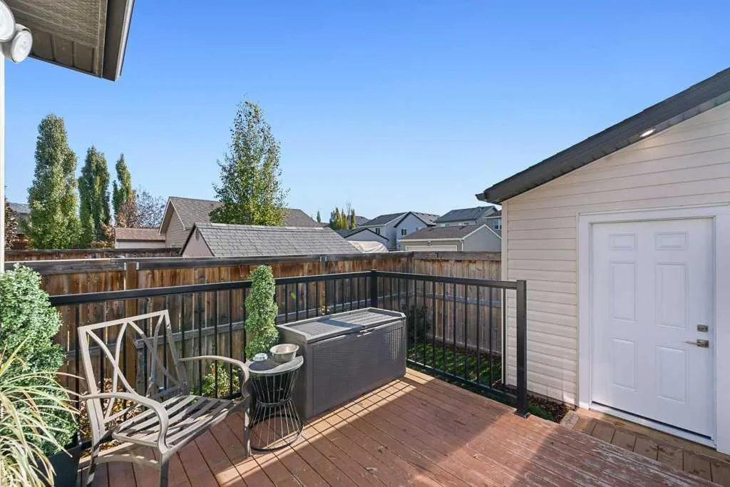 27 Cranford Crescent SE