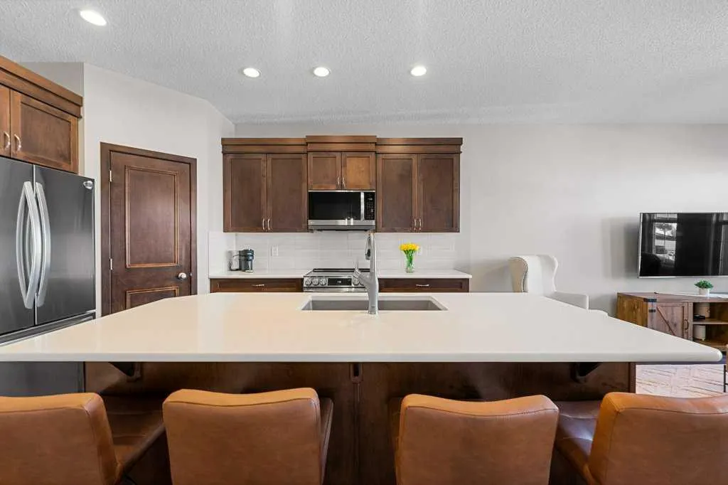 27 Cranford Crescent SE