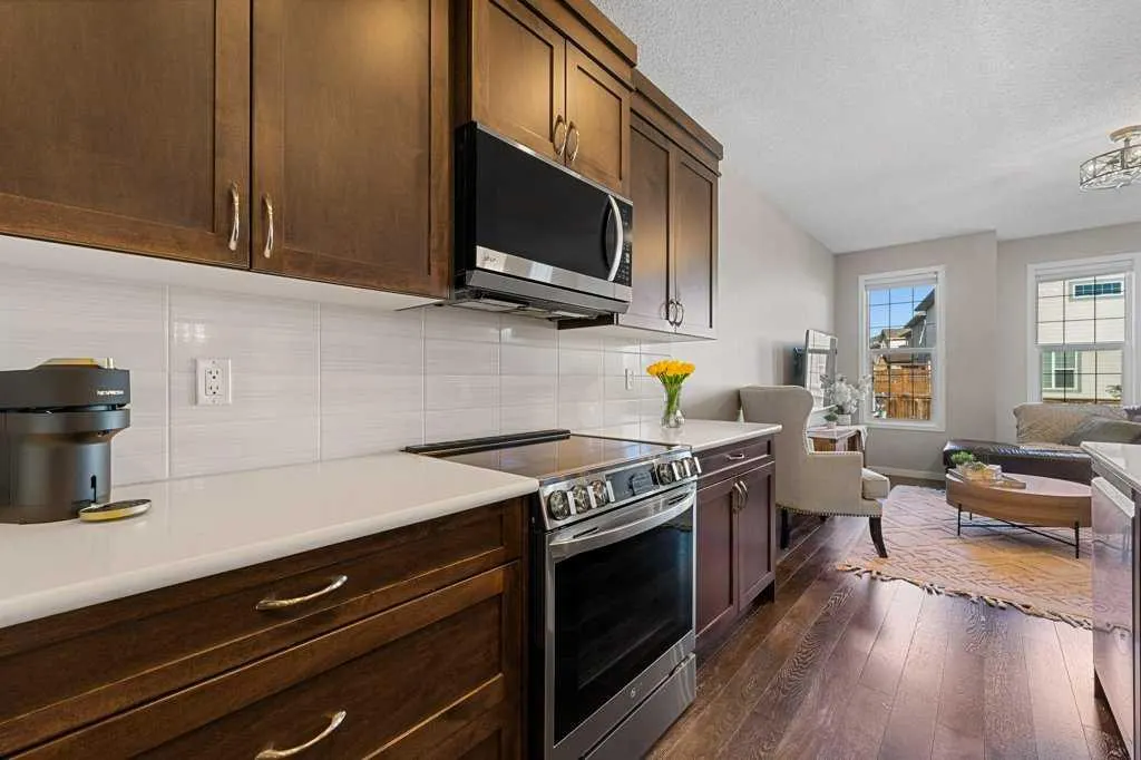 27 Cranford Crescent SE