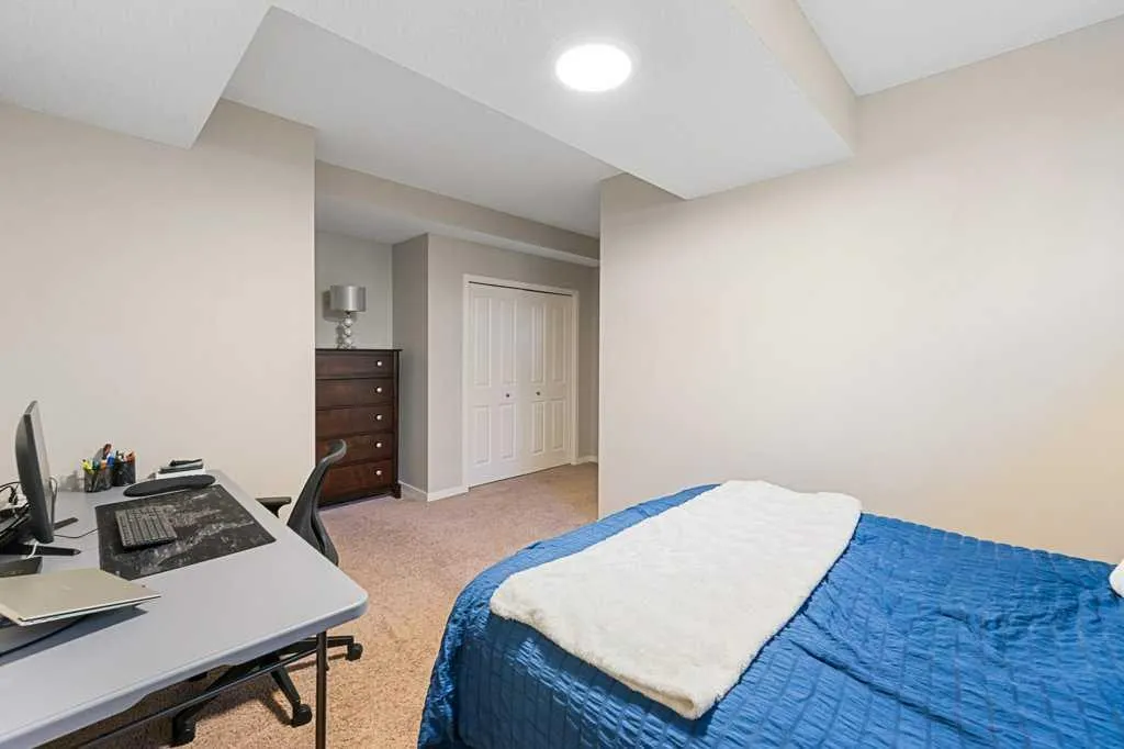 27 Cranford Crescent SE
