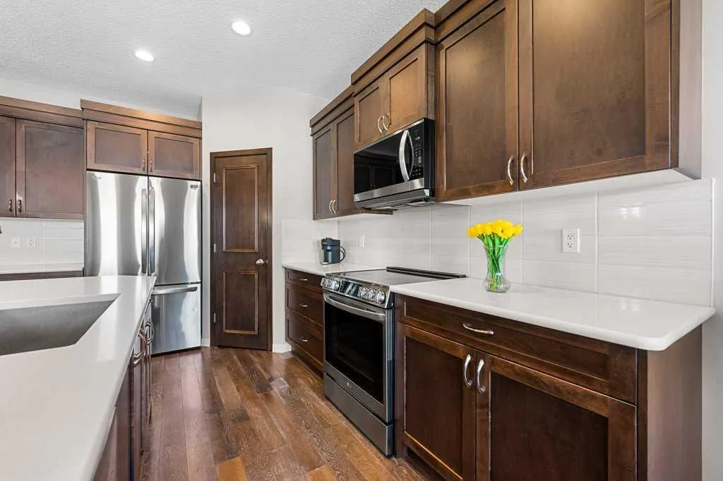 27 Cranford Crescent SE