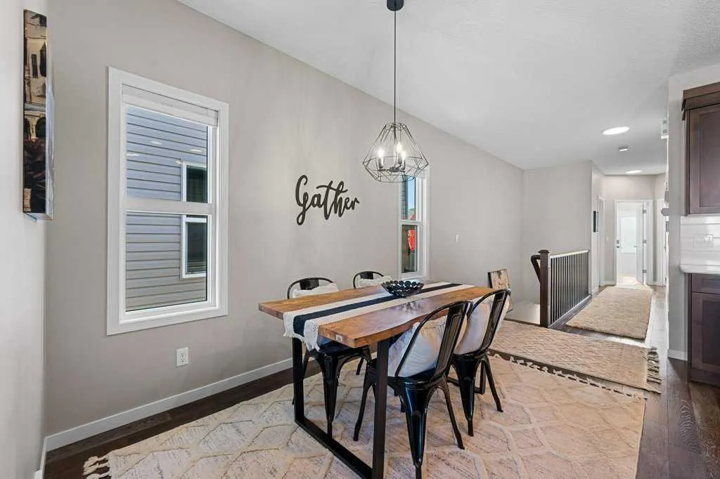 27 Cranford Crescent SE