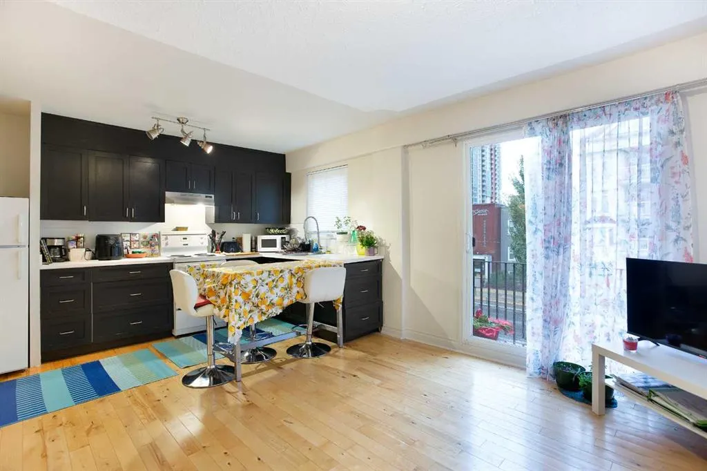1027 12 Avenue SW, #302