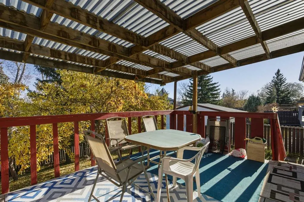 8 Ranchlands Crescent NW