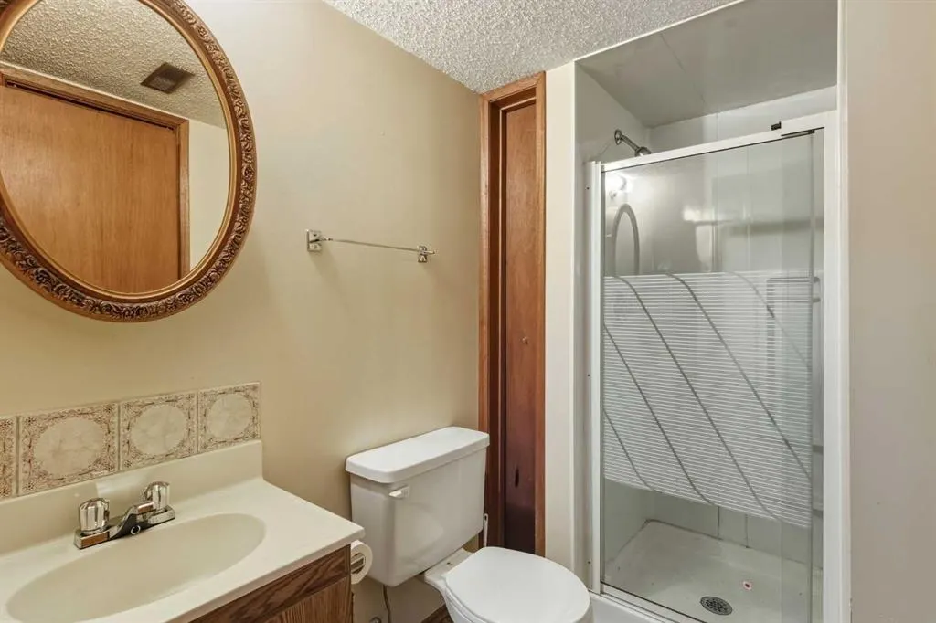 8 Ranchlands Crescent NW