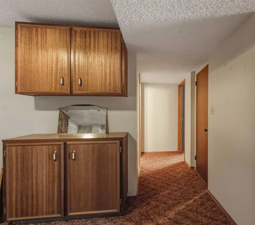 8 Ranchlands Crescent NW