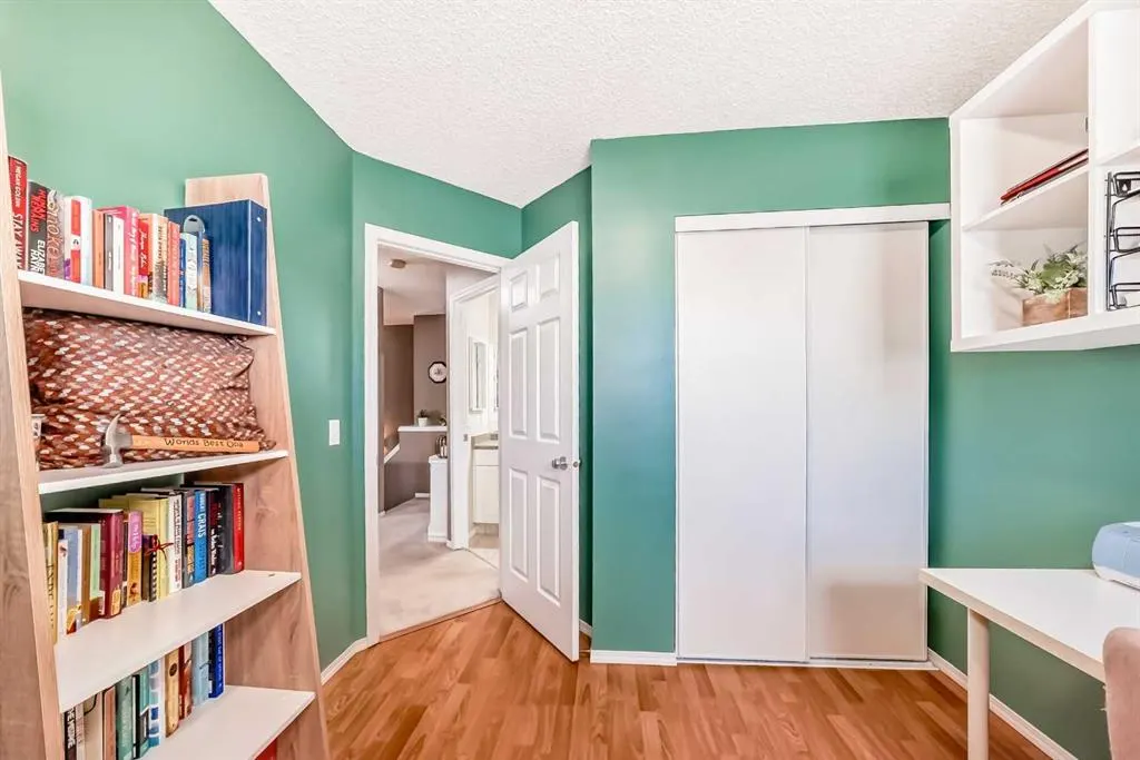 268 Prestwick Acres Lane SE