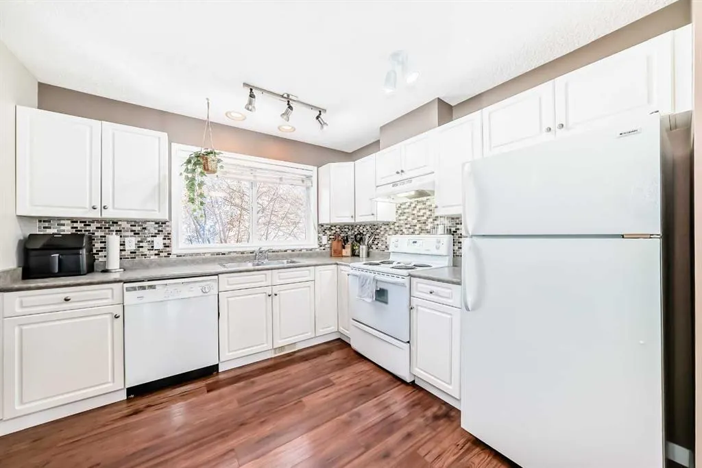 268 Prestwick Acres Lane SE