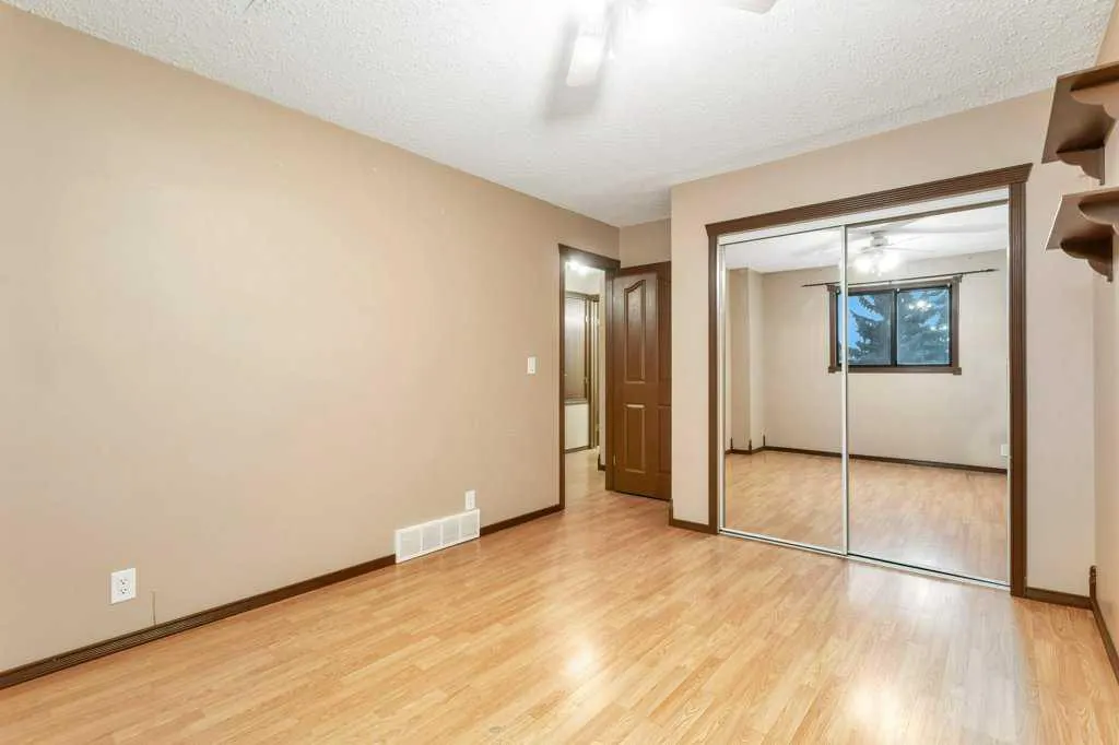 151 Glendale Boulevard