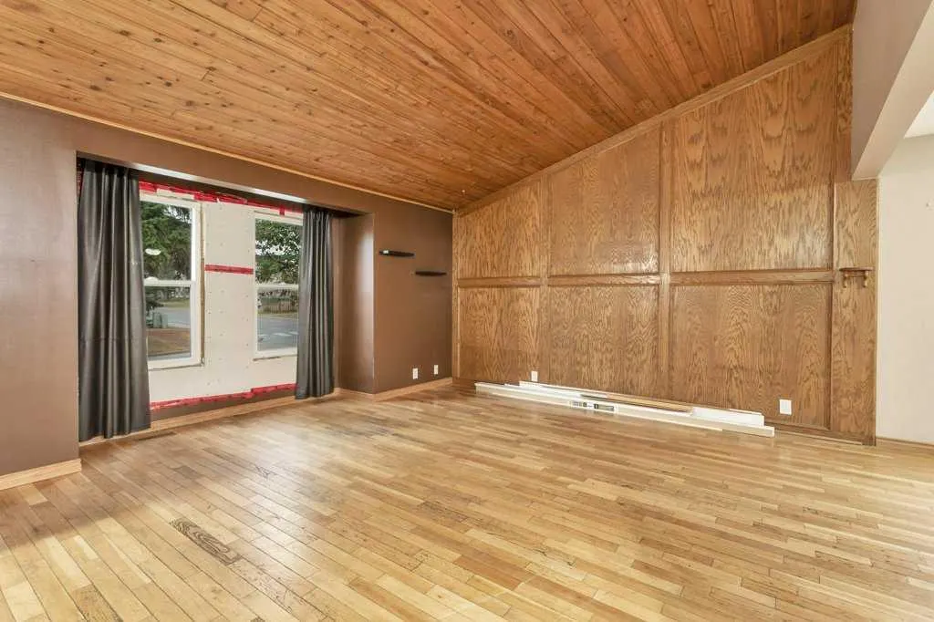 151 Glendale Boulevard