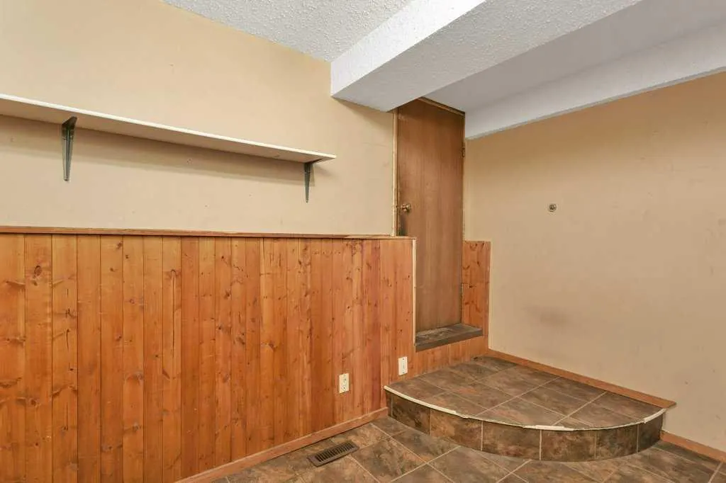 151 Glendale Boulevard