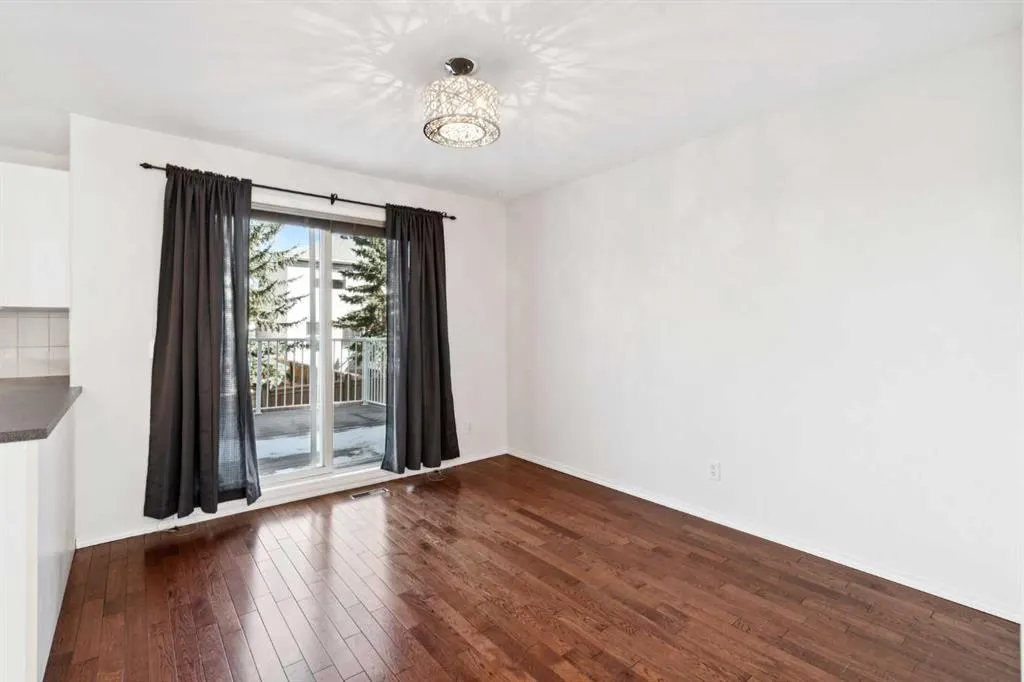 15 Rocky Ridge Gate NW, #19
