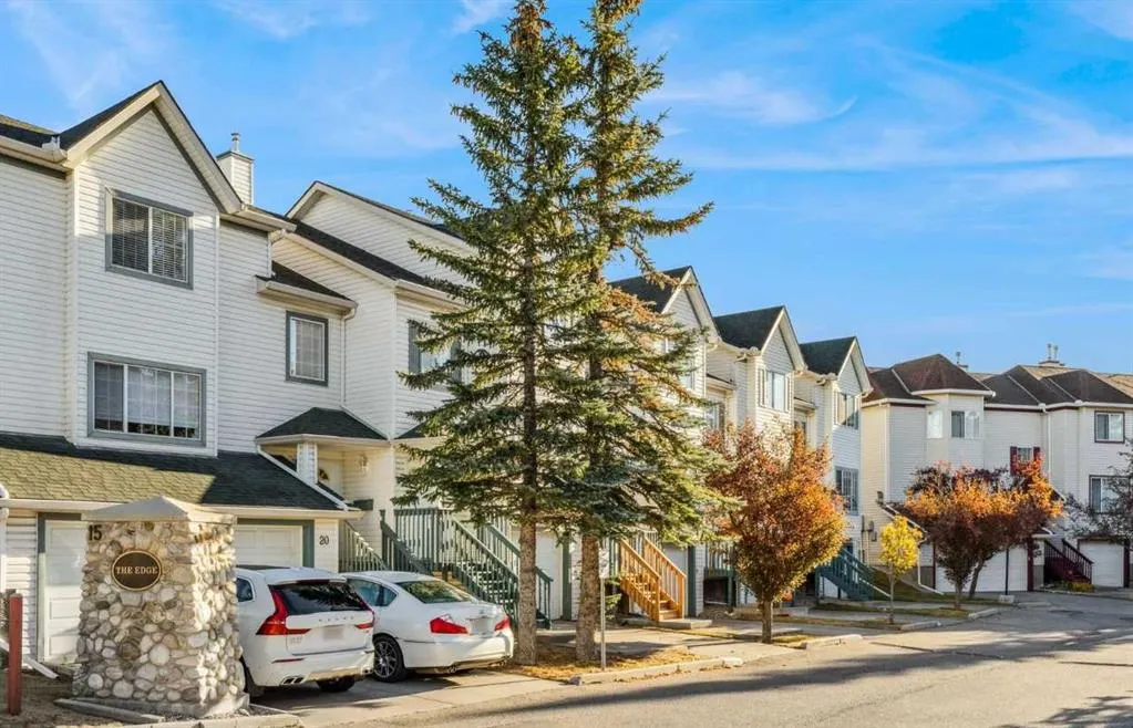 15 Rocky Ridge Gate NW, #19