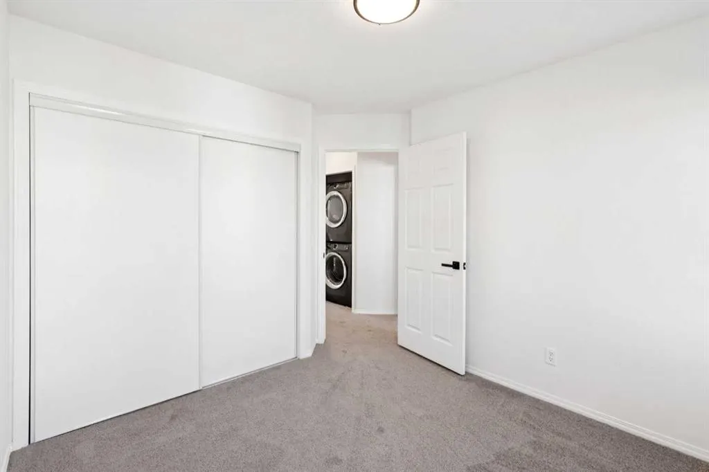 15 Rocky Ridge Gate NW, #19