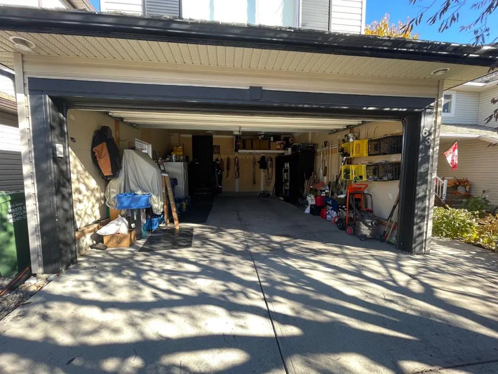 63 Glensummit Close