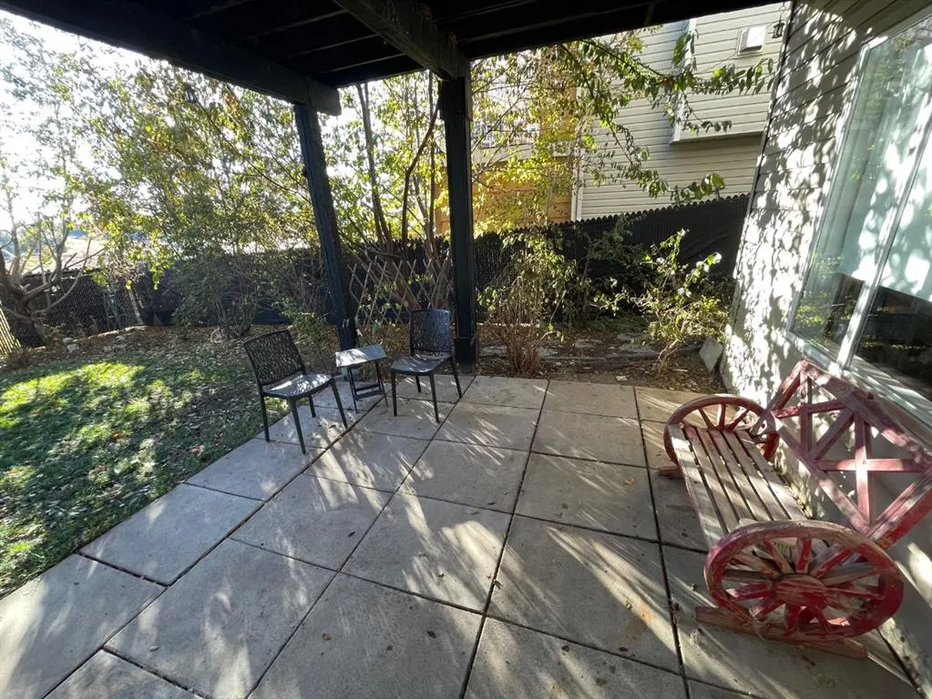 63 Glensummit Close