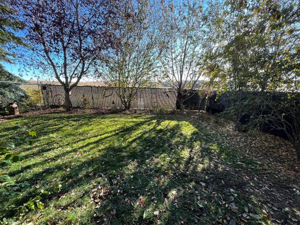 63 Glensummit Close
