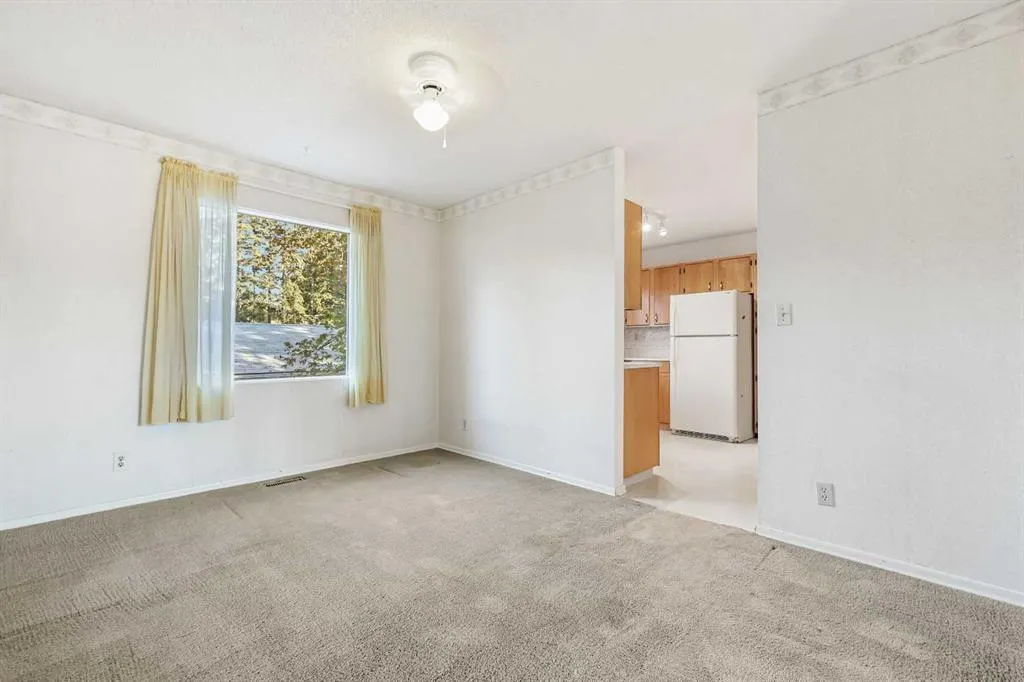 2416 Palliser Drive SW