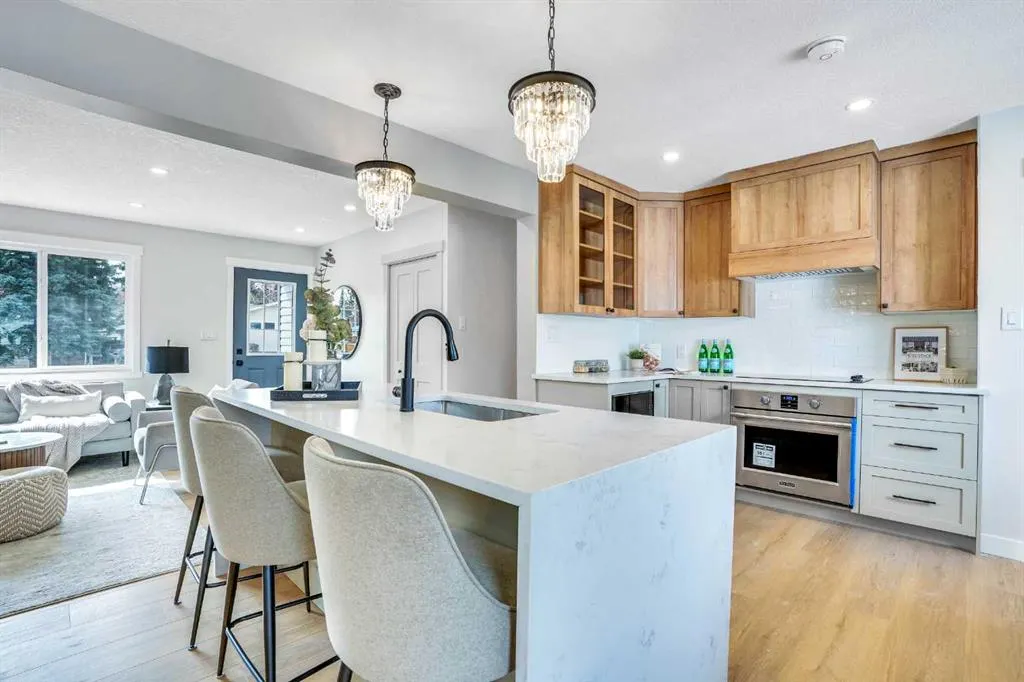 146 Springwood Drive SW