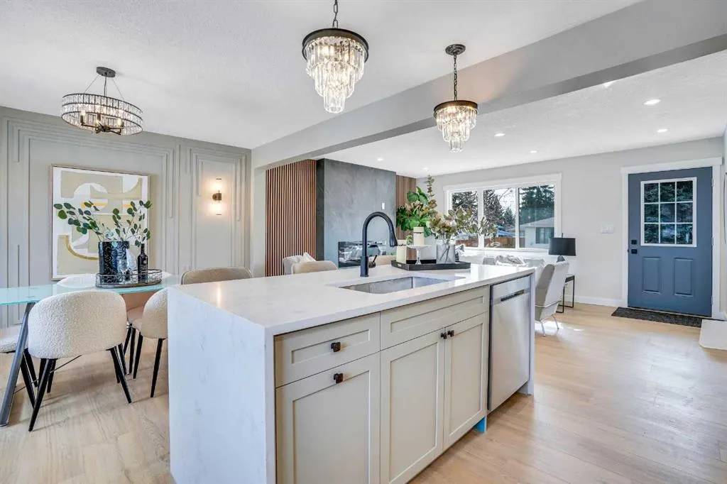 146 Springwood Drive SW