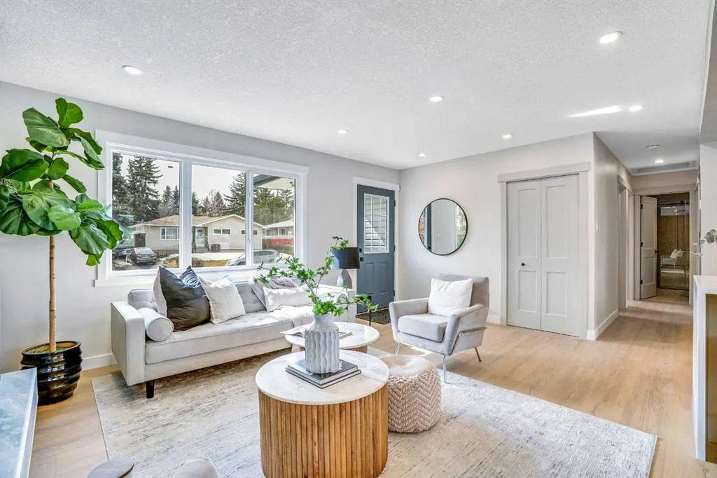 146 Springwood Drive SW
