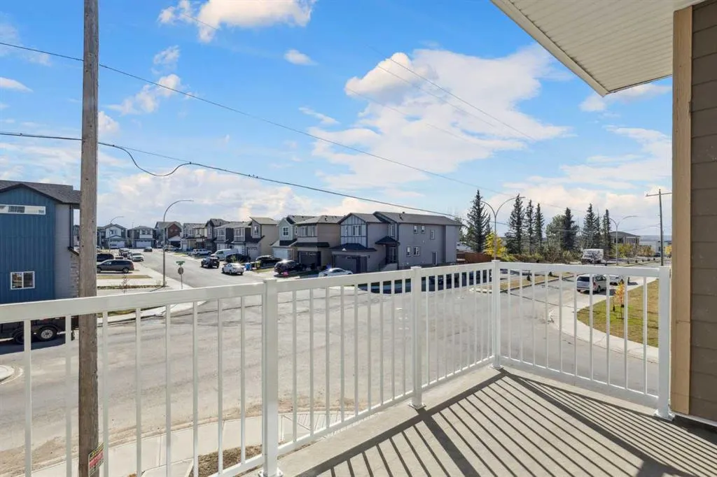 95 Saddlecrest Circle NE, #101