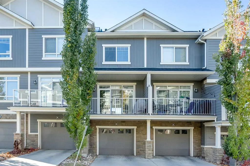 107 Evanston Manor NW