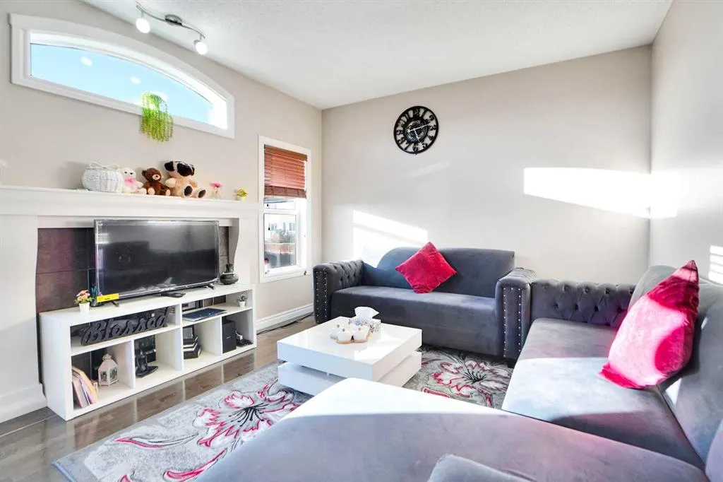 3 Saddleland Crescent NE