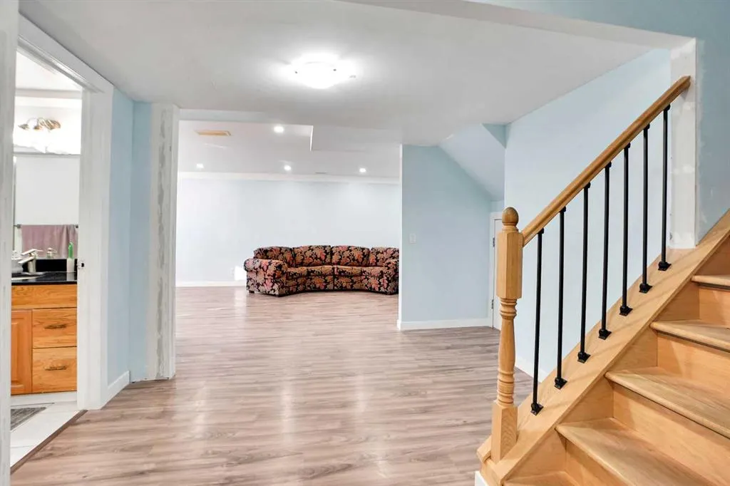 3 Saddleland Crescent NE