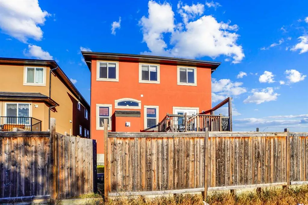 3 Saddleland Crescent NE