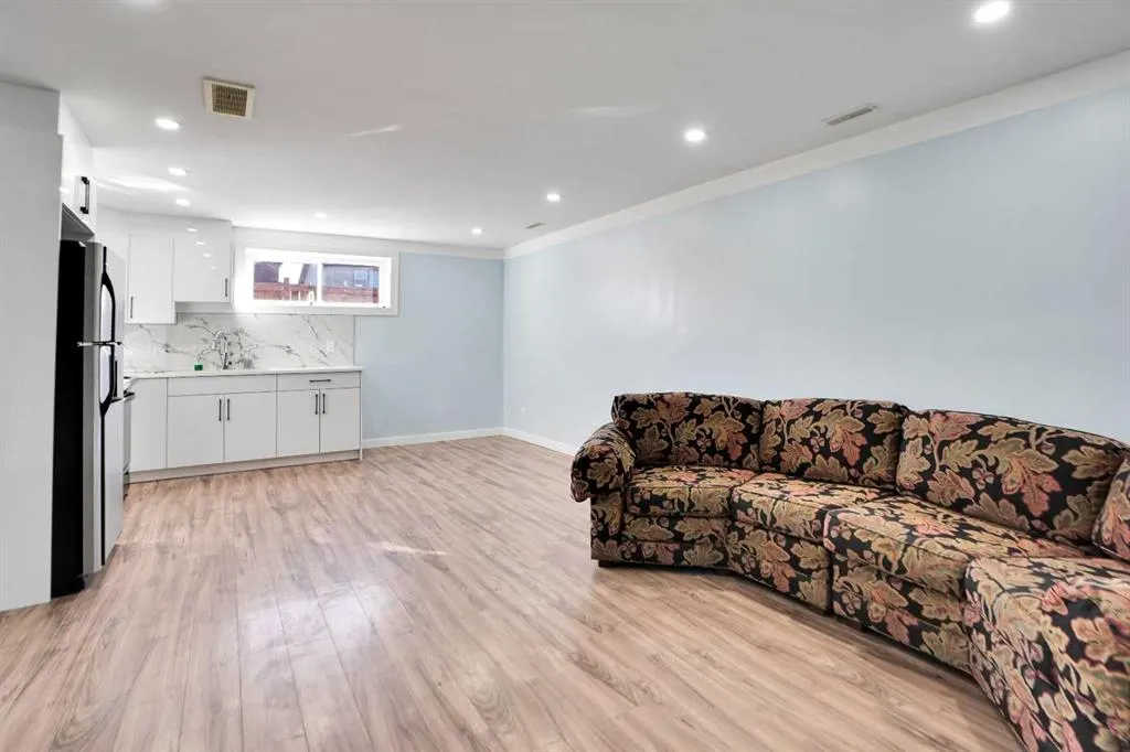 3 Saddleland Crescent NE
