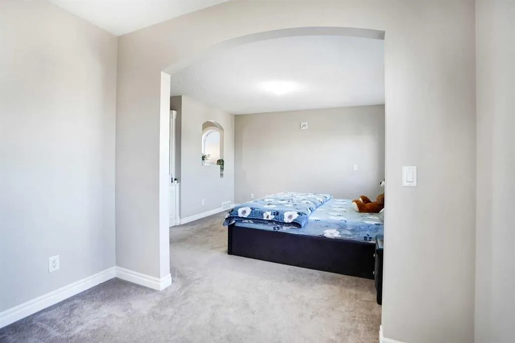 3 Saddleland Crescent NE